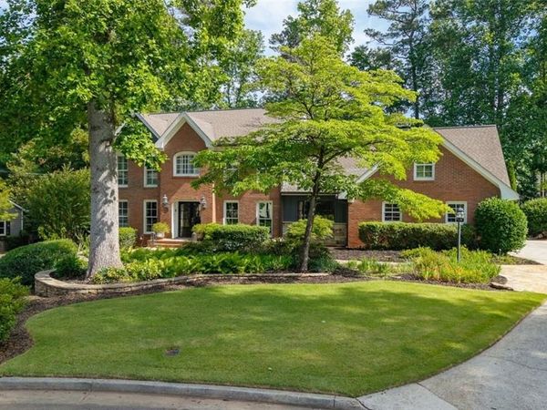 1018 Redfield Lane , Atlanta, GA 30338