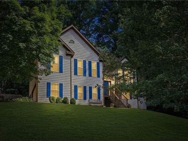 3990 F A A Road, Cumming, GA 30041