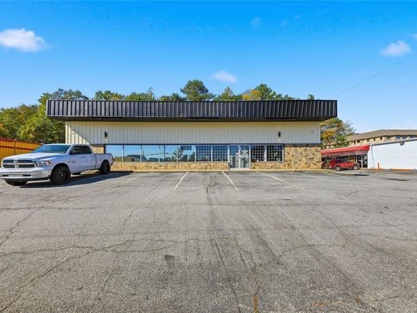 6843 HIGHWAY 85 , Riverdale, GA 30271