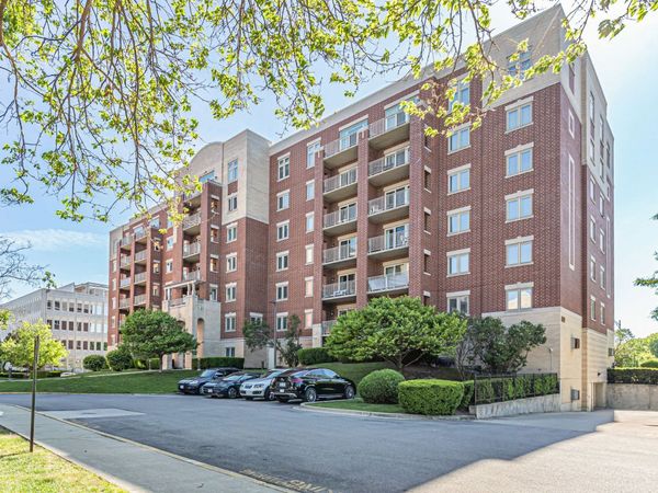8747 W Bryn Mawr Avenue , Unit 208, Chicago, IL 60631
