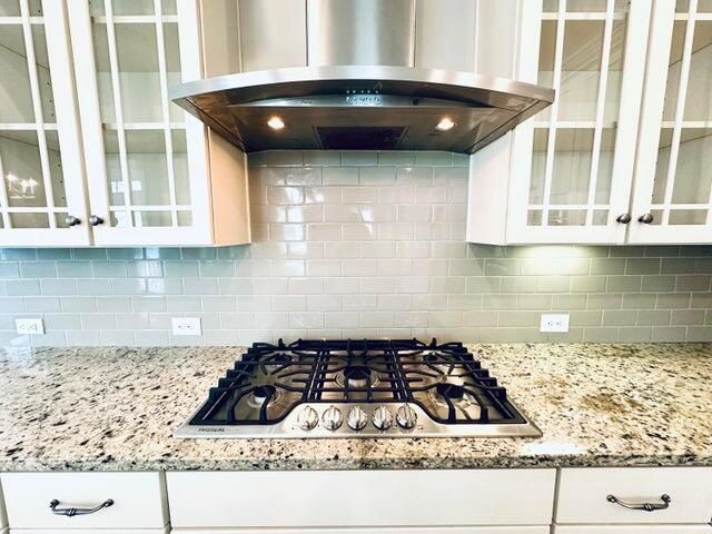 1581 Bourne Crossing Photo 14