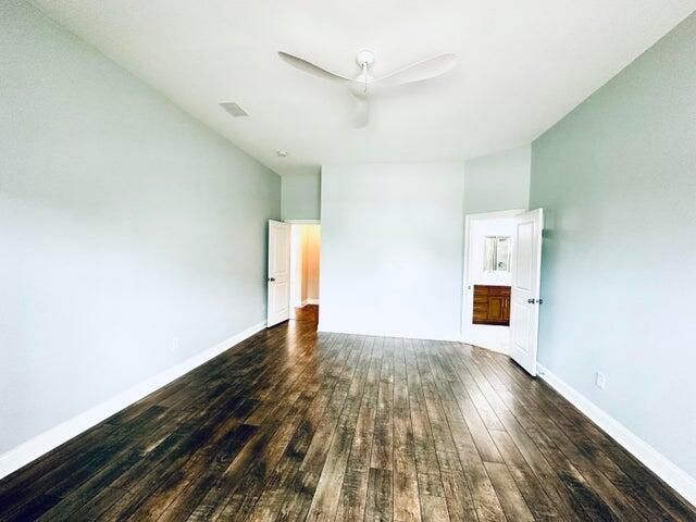 1581 Bourne Crossing Photo 27