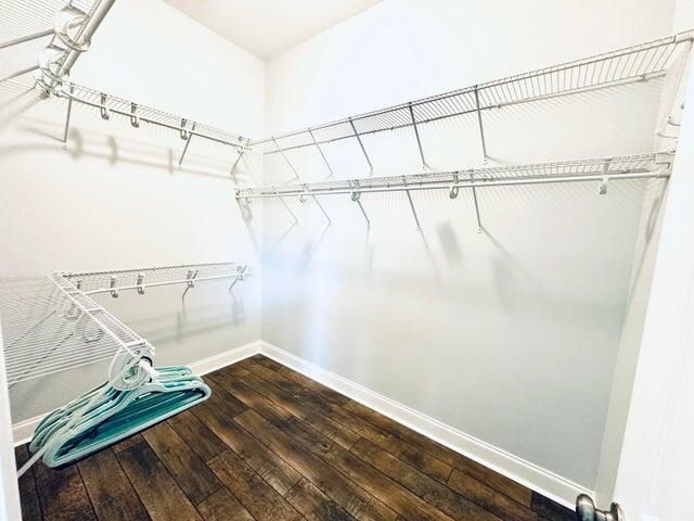 1581 Bourne Crossing Photo 32