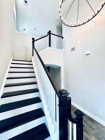 1581 Bourne Crossing Photo 36