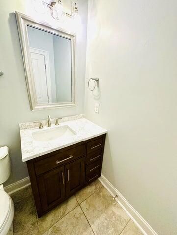 1581 Bourne Crossing Photo 47