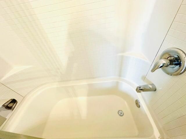 1581 Bourne Crossing Photo 48
