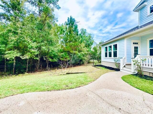 1581 Bourne Crossing Photo 55