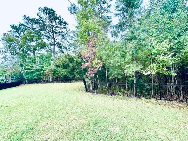 1581 Bourne Crossing Photo 57