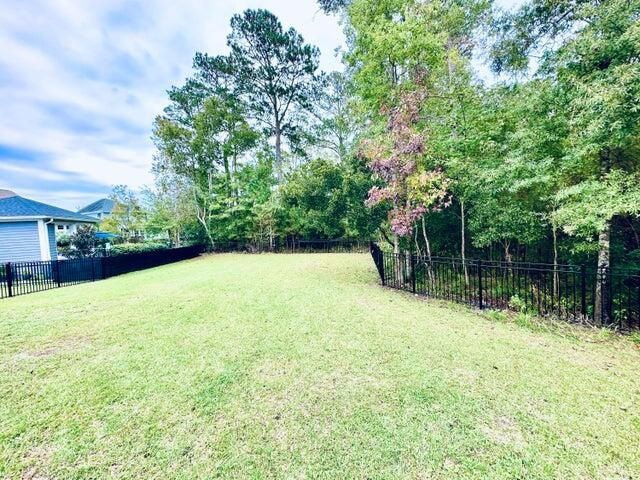 1581 Bourne Crossing Photo 58