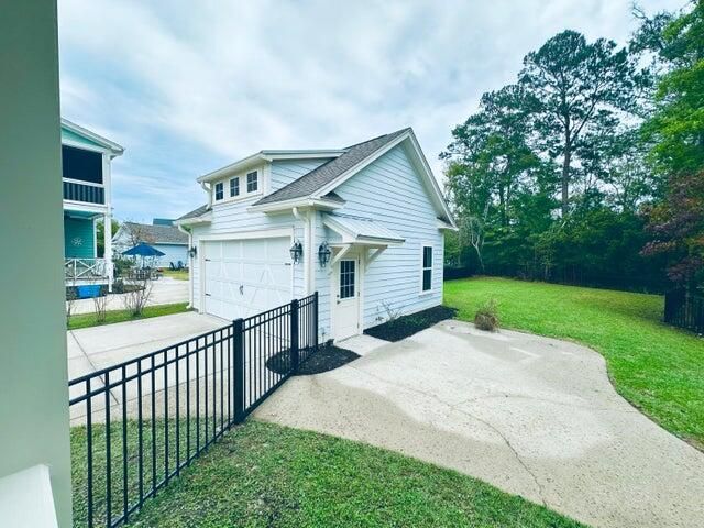 1581 Bourne Crossing Photo 61