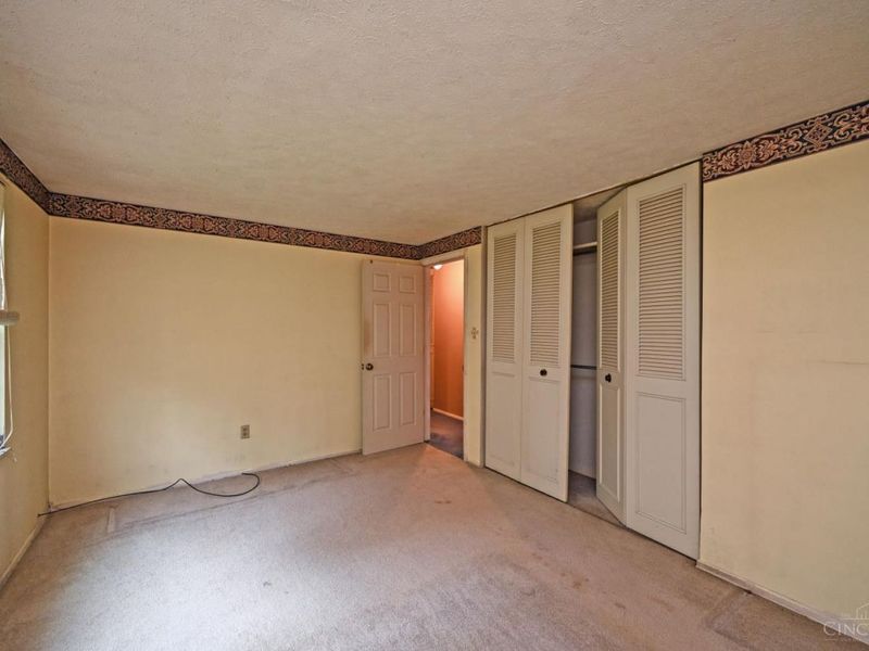 1047 Beacon Street, Cincinnati, OH 45230 Photo 13