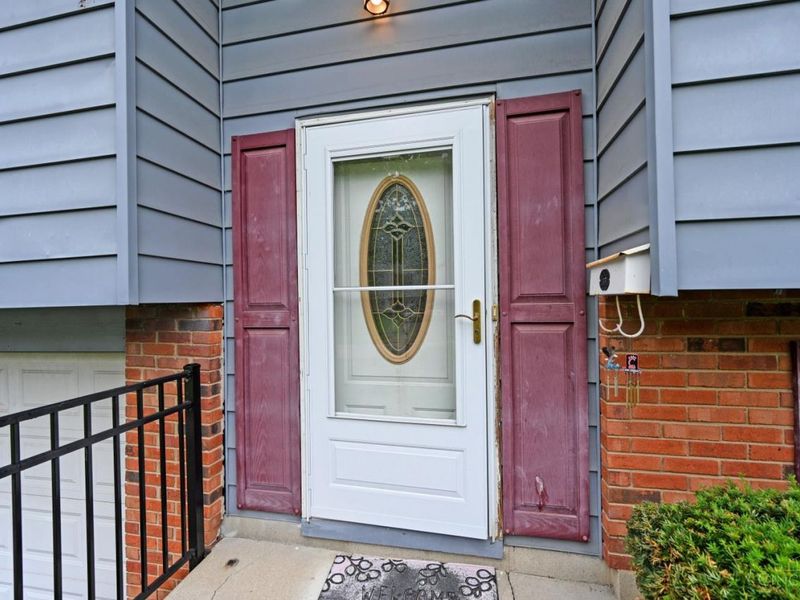 1047 Beacon Street, Cincinnati, OH 45230 Photo 2