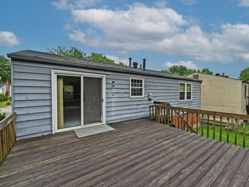 1047 Beacon Street, Cincinnati, OH 45230 Photo 22