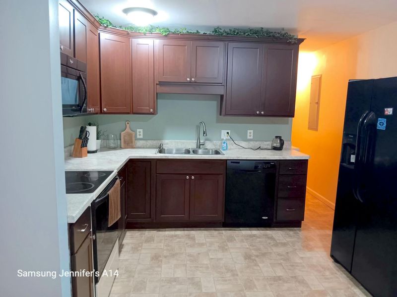 1655 Saratoga Drive, Troy, OH 45373 Photo 7