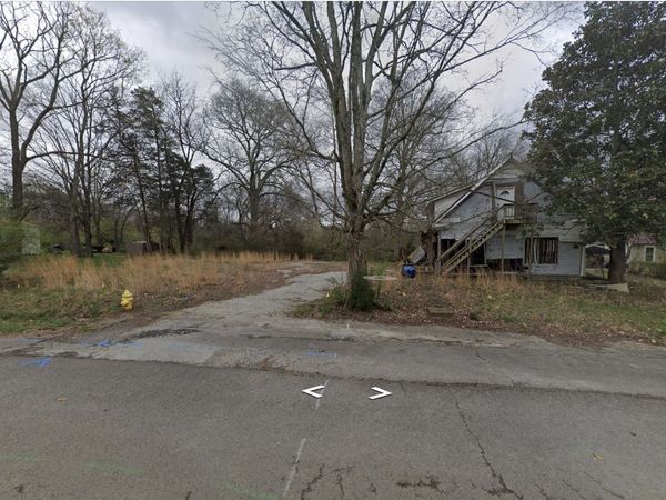 717 W High St, Manchester, TN 37355