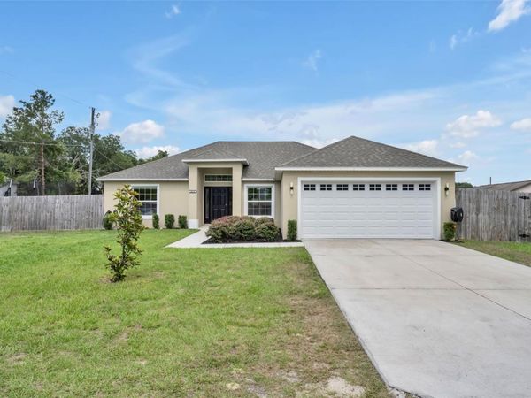 40610 E FOURTH AVENUE , UMATILLA, FL 32784