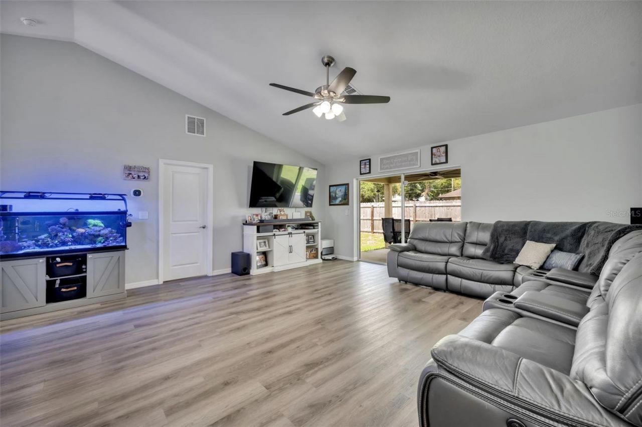 40610 E Fourth Avenue , Umatilla, FL 32784 Photo