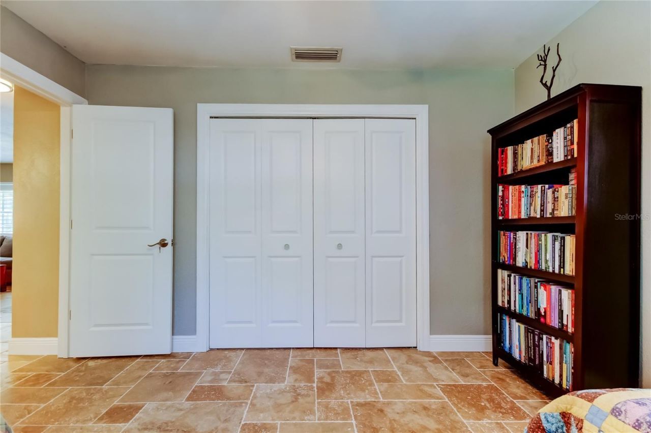 4174 14th Lane Ne, Saint Petersburg, FL 33703 Photo