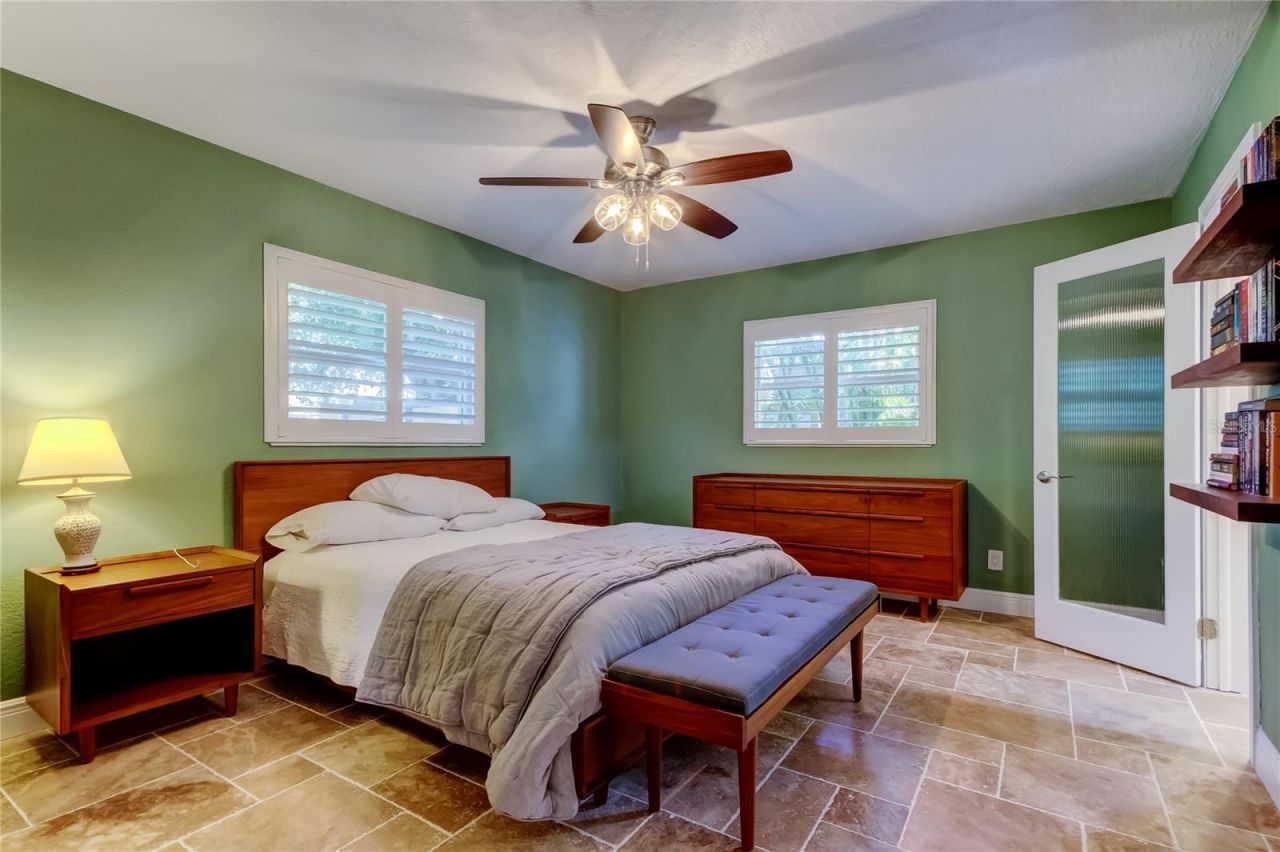 4174 14th Lane Ne, Saint Petersburg, FL 33703 Photo
