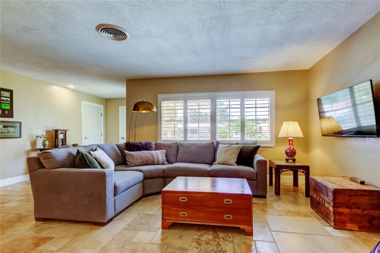 4174 14th Lane Ne, Saint Petersburg, FL 33703 Photo