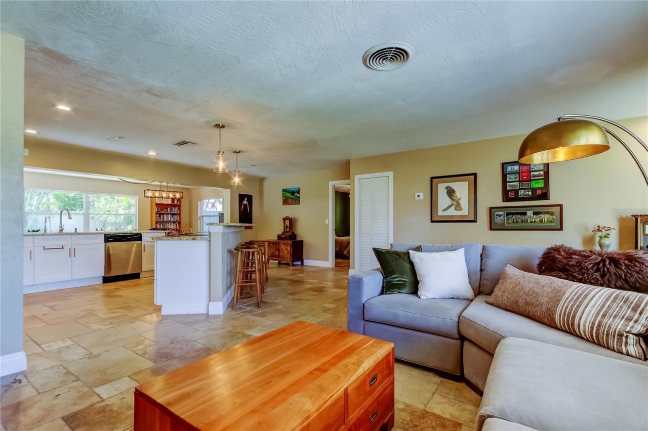 4174 14th Lane Ne, Saint Petersburg, FL 33703 Photo