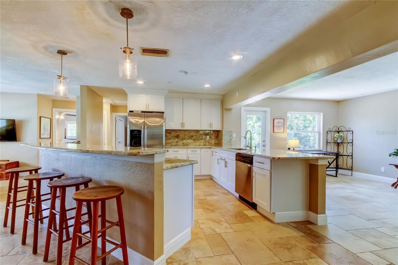 4174 14th Lane Ne, Saint Petersburg, FL 33703 Photo