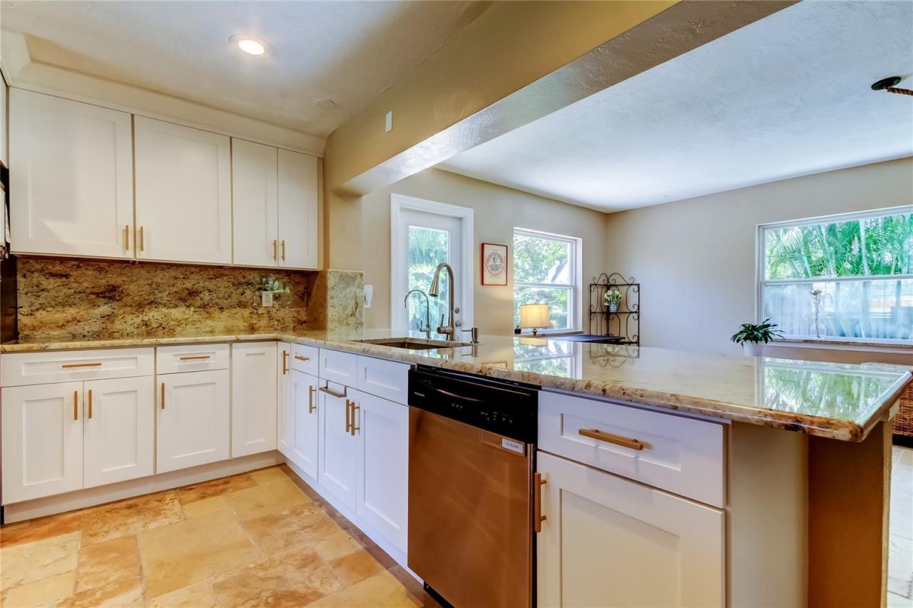 4174 14th Lane Ne, Saint Petersburg, FL 33703 Photo