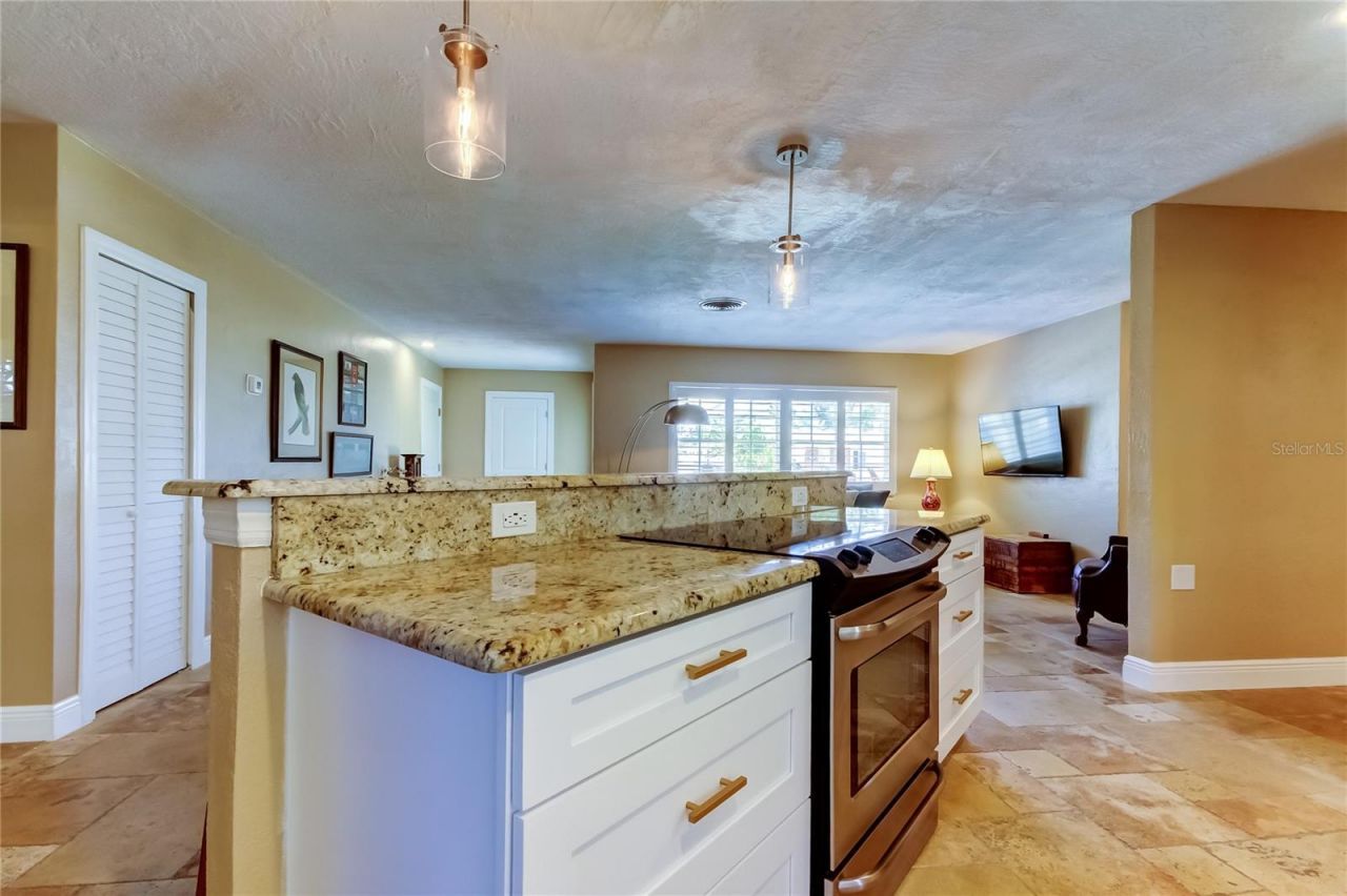 4174 14th Lane Ne, Saint Petersburg, FL 33703 Photo