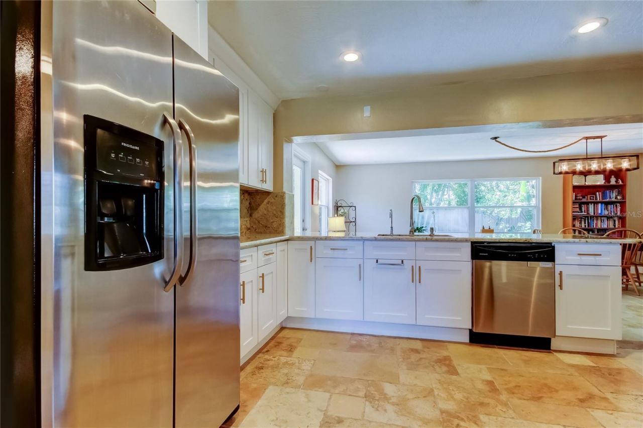 4174 14th Lane Ne, Saint Petersburg, FL 33703 Photo