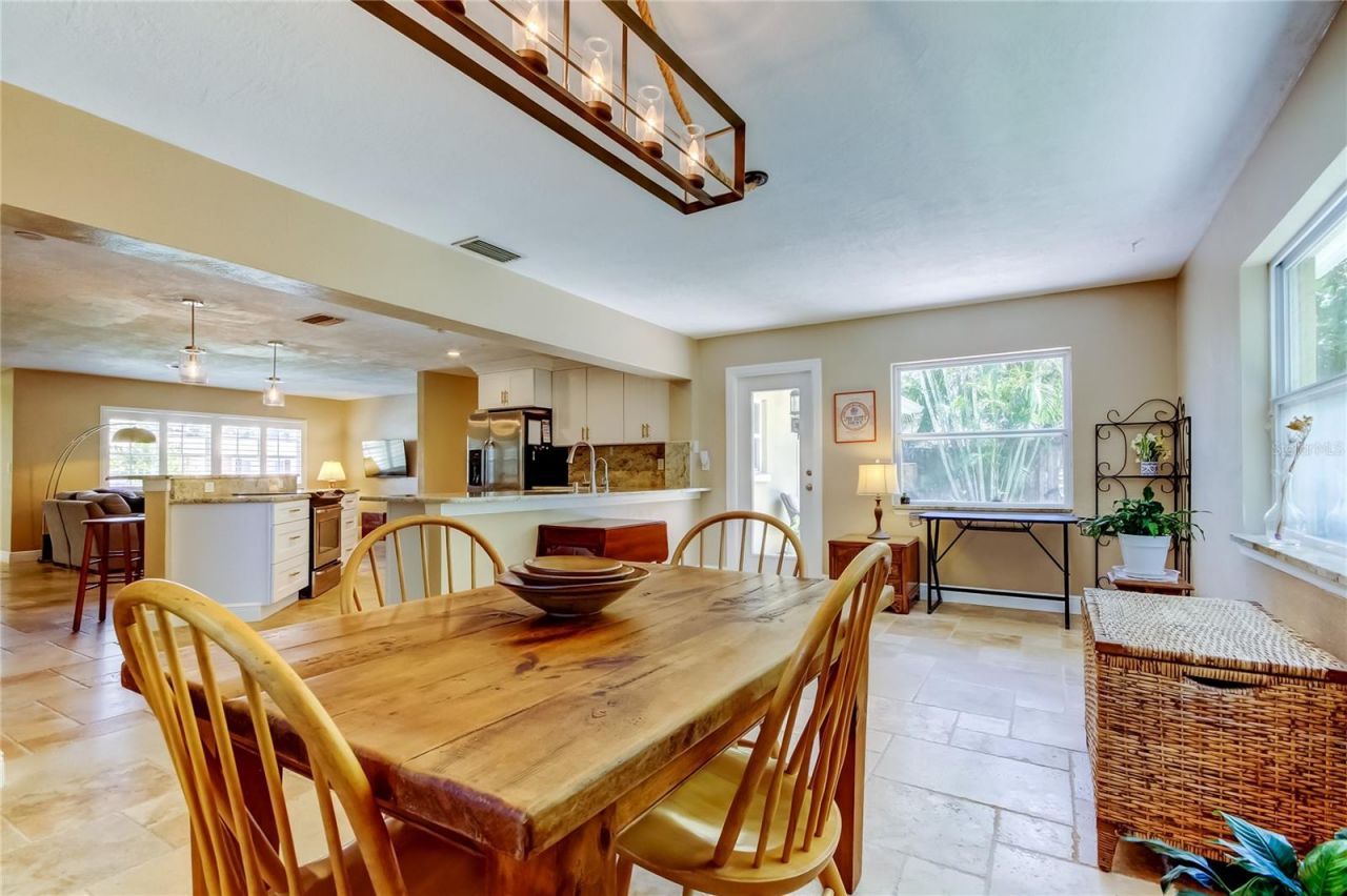 4174 14th Lane Ne, Saint Petersburg, FL 33703 Photo