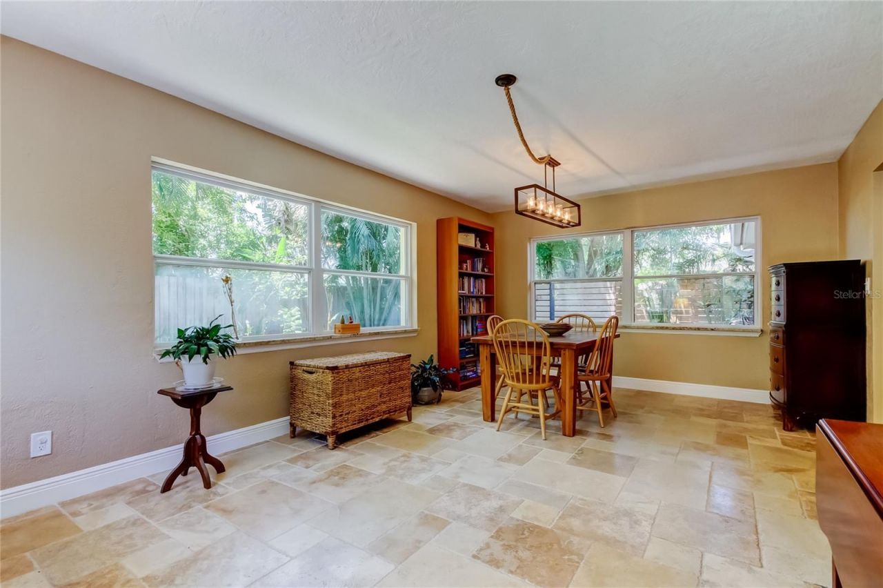 4174 14th Lane Ne, Saint Petersburg, FL 33703 Photo