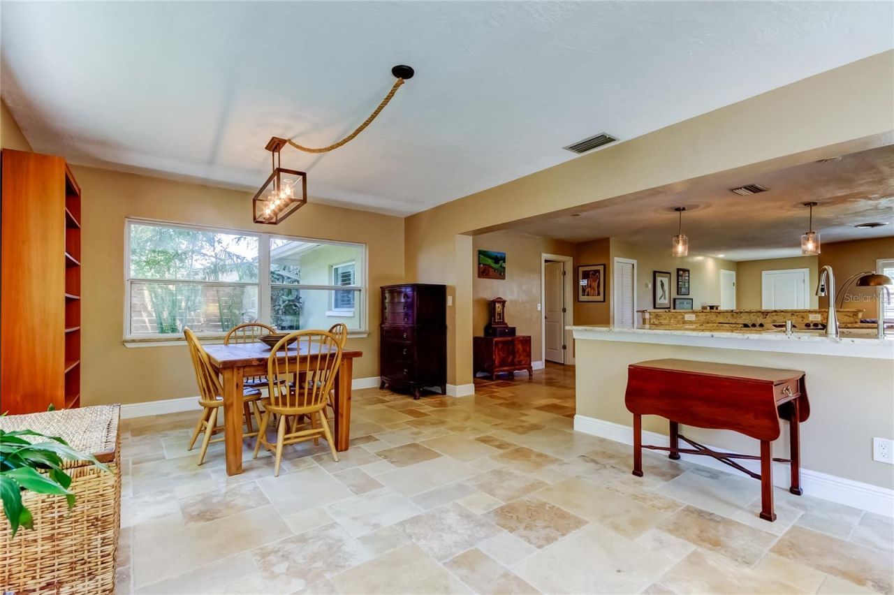 4174 14th Lane Ne, Saint Petersburg, FL 33703 Photo
