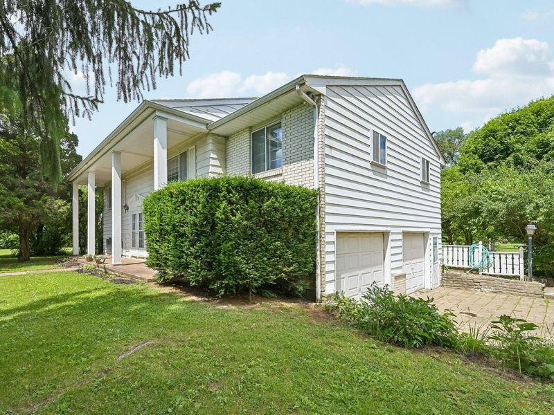 9462 Alkire Road, Grove City, OH 43123 Photo 7