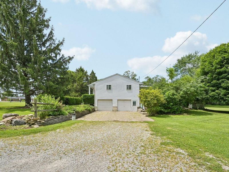 9462 Alkire Road, Grove City, OH 43123 Photo 8