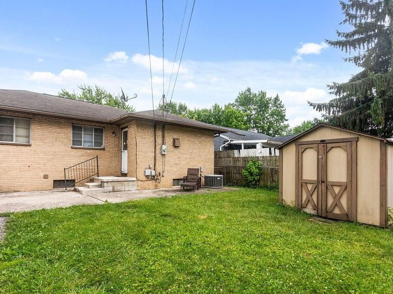 233 Postle Boulevard, Columbus, OH 43228 Photo 21