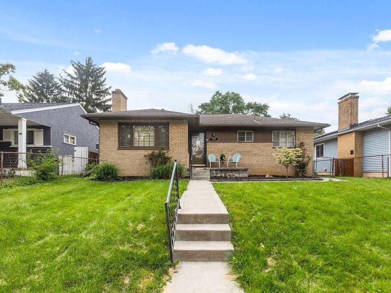 233 Postle Boulevard, Columbus, OH 43228 Photo 22