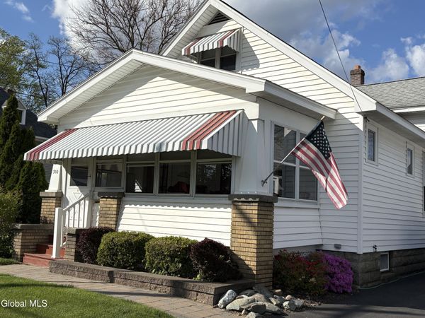 310 Princetown Road, Schenectady, NY 12306