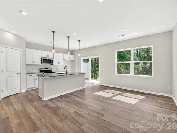 6049 Longar Lane, Charlotte, NC 28269