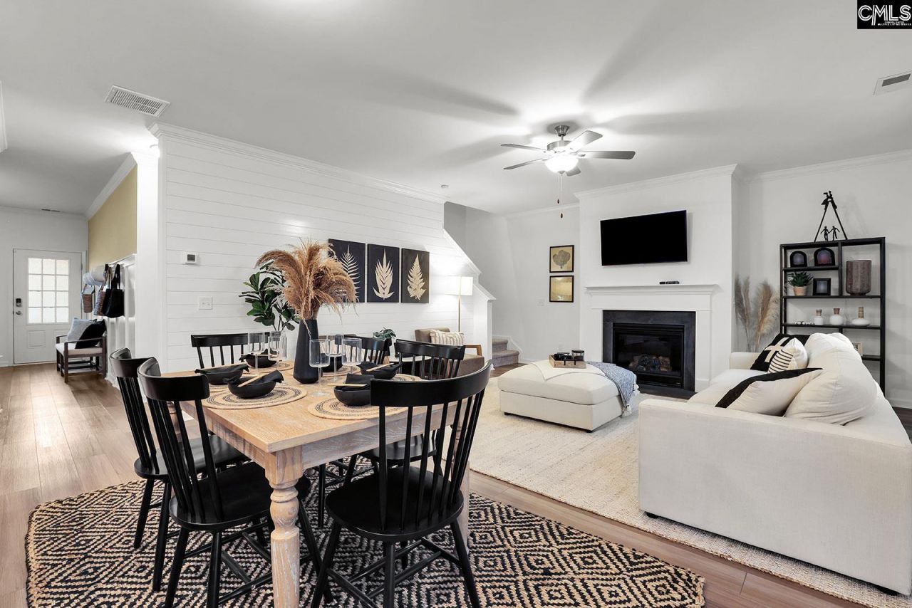 221 Kingsley Drive  Photo 9