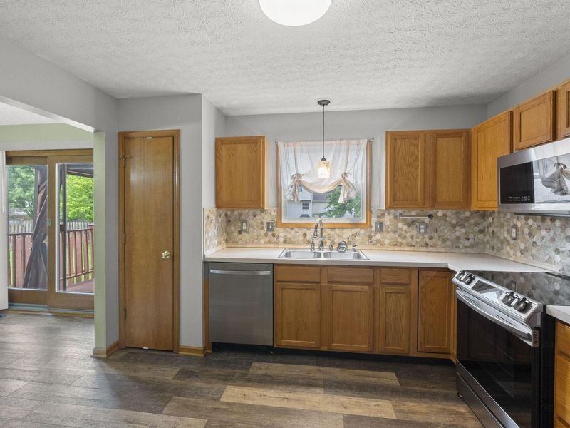 7324 Emerald Tree Drive, Canal Winchester, OH 43110 Photo 15