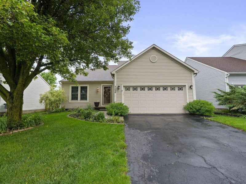 7324 Emerald Tree Drive, Canal Winchester, OH 43110 Photo 2