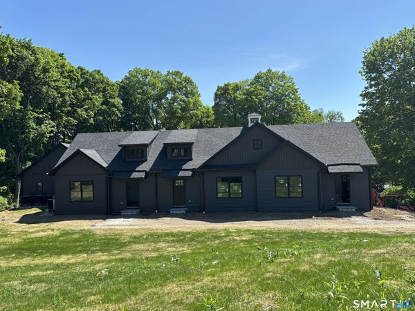 9 Putnam Park , Bethel, CT 06801