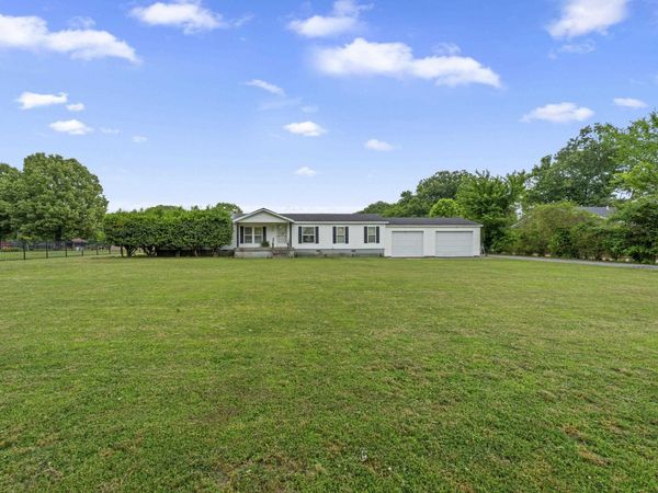 7274 WARD RD, Millington, TN 38053