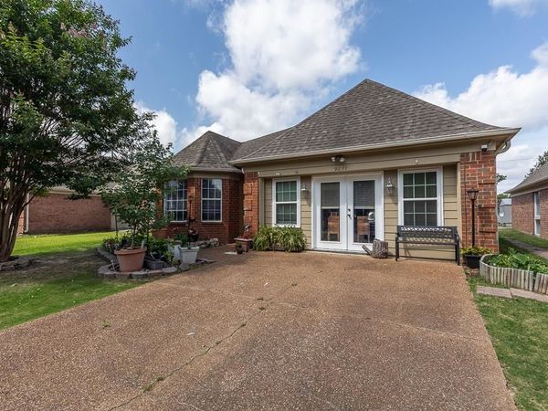 9011 PEPPER HOLLOW CT, Memphis, TN 38016