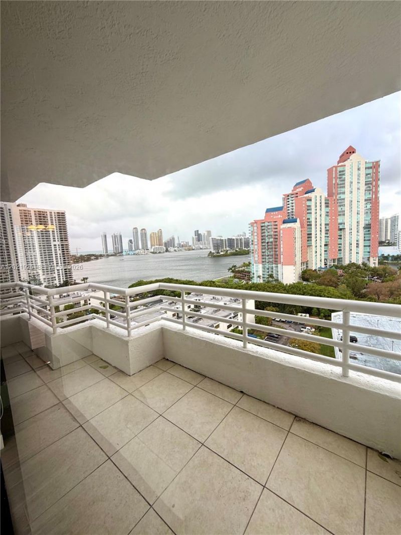 3300 NE 192nd St , Unit 1713, Aventura, FL 33180 Photo