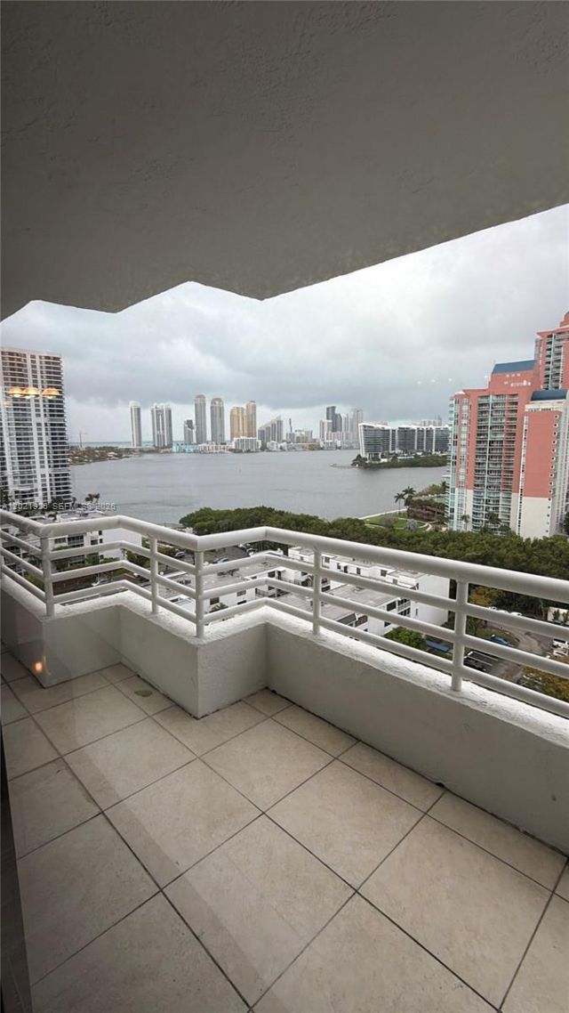 3300 NE 192nd St , Unit 1713, Aventura, FL 33180 Photo