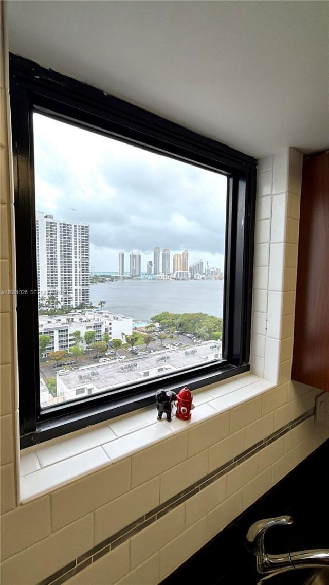 3300 NE 192nd St , Unit 1713, Aventura, FL 33180 Photo