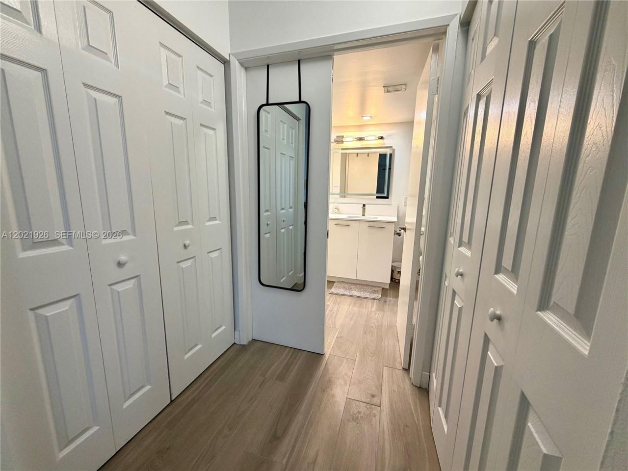 3300 NE 192nd St , Unit 1713, Aventura, FL 33180 Photo