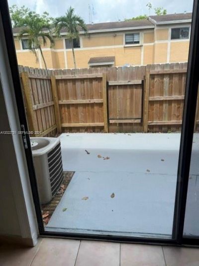 9475 Palm Cr N, Unit 9475, Pembroke Pines, FL 33025 Photo