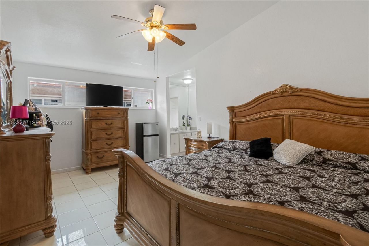 3254 W 78th St, Hialeah, FL 33018 Photo